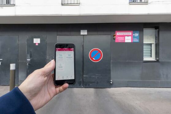 Vignette parking Tramway Cosmonautes - rue de Yako - La Courneuve