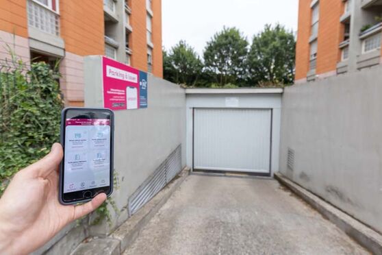 Vignette parking Métro Créteil-Université - rue Maurice Demenitroux