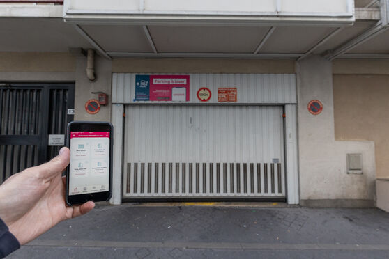 Vignette parking Métro Corentin Cariou - rue Rouvet - Paris