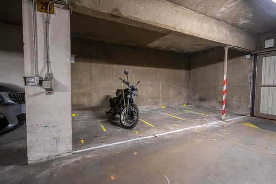 Vignette parking Paris Butte aux Cailles - rue de la Glacière 13