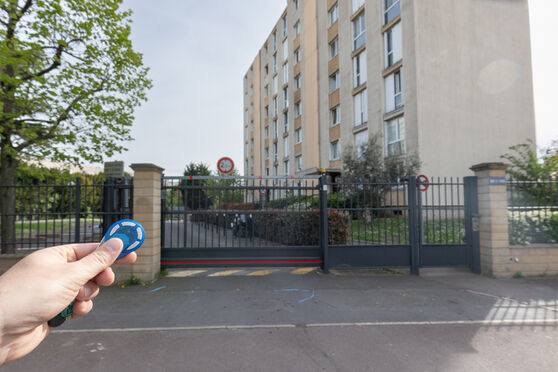 Vignette parking Tramway Les Mobiles - avenue De Jarrow - Épinay sur Seine