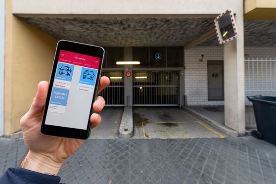 Vignette parking Métro Mairie de Saint Ouen - rue Amilcar Cipriani