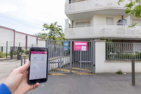 Vignette parking UGC Ciné Cité Rosny - rue Jean Mermoz - Rosny sous Bois