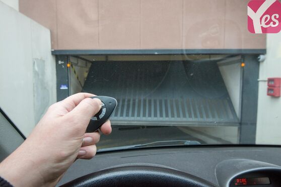 Vignette parking Tramway L'Onde - avenue Louis Breguet - Vélizy Villacoublay