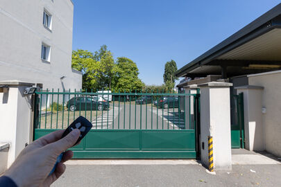Parking Gare Fontenay le Fleury - allée de la Fresnerie