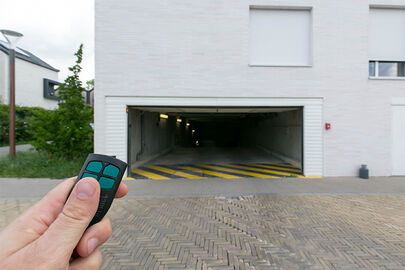 Parking Place du Thyrse - Cergy