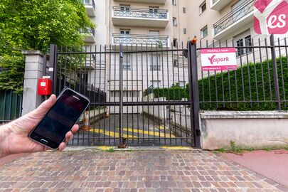 Parking Métro Liberté - rue Jean Moulin - Charenton le Pont