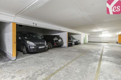 Parking Métro Couronnes - rue Oberkampf - Paris 11