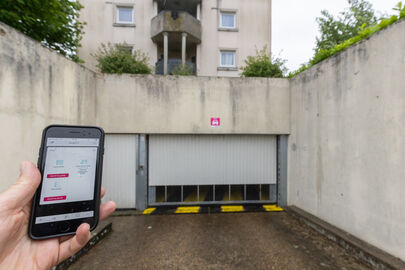 Vignette parking Mairie - rue Bernard Palissy, 78960 Voisins le Bretonneux