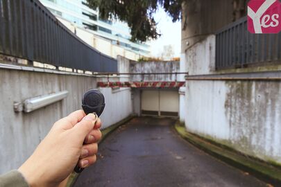 Parking Tramway Faubourg de l'Arche - square Henri Regnault - Courbevoie