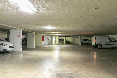 Parking Montgallet - rue Antoine-Julien Hénard - Paris 12