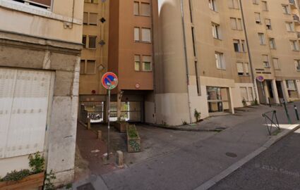 Parking Métro Croix-Rousse - rue Pouteau - Lyon 1