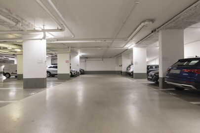 Parking Métro Franklin D. Roosevelt - avenue Matignon - Paris 8