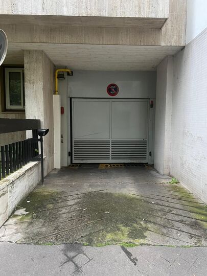 Parking Gare de Boulainvilliers - rue Talma - Paris 16