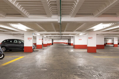 Parking Place Jeanne d'Arc - rue Albert - Paris 13