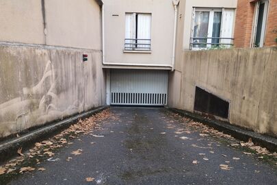 Parking Bibliothèque Prés-aux-Bois - avenue du Général leclerc - Viroflay