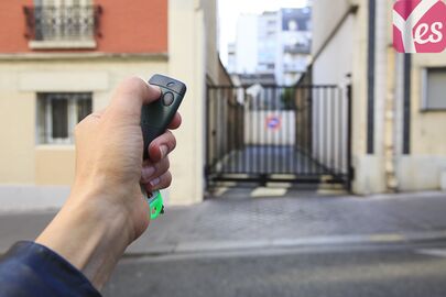 Parking Eglise Notre Dame des Lourdes - Paris 20