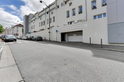 Parking Les Trois Châteaux - Clichy sous Bois