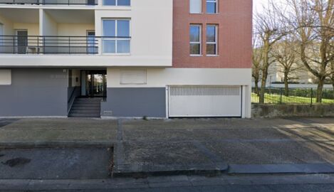 Parking Centre Medical Villaroy - rue André leroi Gourhan - Guyancourt