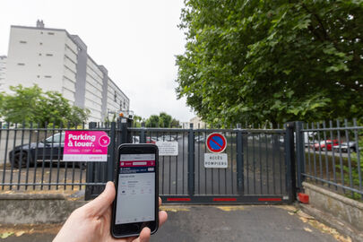 Parking 35 rue des Hautes Bornes - allée de la Faisanderie - Orly