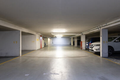 Parking Avenue Georges Pompidou - Suresnes