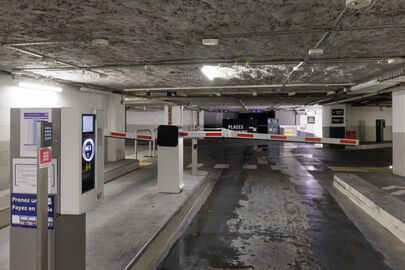 Parking Gare Montparnasse - avenue du Maine - Paris