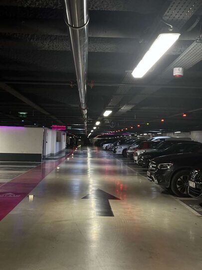 Parking Métro Étienne Marcel - rue de Turbigo - Paris 1