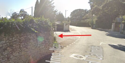 Parking Centre de soin le 21 - boulevard Calmette, 30400 Villeneuve Lès Avignon