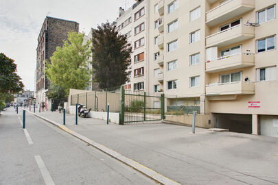 Parking Rue de Moscou - Métro Hoche - Pantin