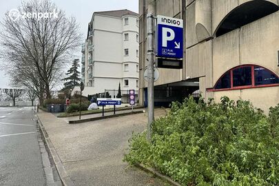 Parking Poissy - Gare de Poissy - Indigo