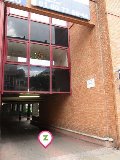Vignette parking Evry - Gare d'Evry Courcouronnes - Blaise Pascal