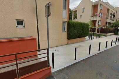 Parking Guyancourt - Les Saules - Georges Seurat