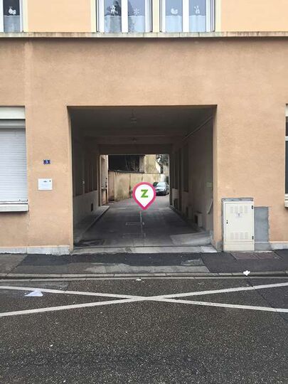 Parking Bourg-en-Bresse - Gare de Bourg-en-Bresse - Banque de France