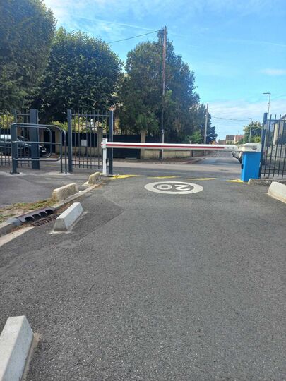 Parking Sartrouville - quai de Seine - Guy de Maupassant