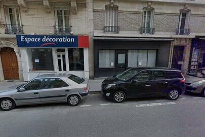 Parking En attente nom commercial 13266