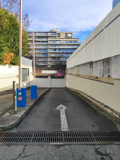 Parking Pont de la Grande Jatte - boulevard du Parc - Neuilly sur Seine