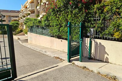 Parking Parc de la redonne - 72 traverse Parangon - Marseille 8