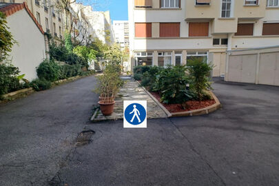 Parking ESRA - rue Lecourbe - Paris 15