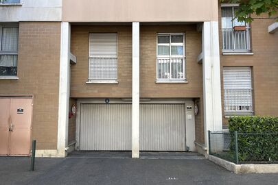 Parking 161 rue de la République - place 101