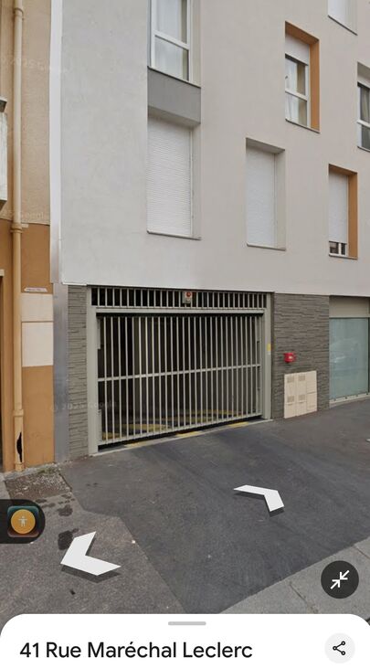 Parking 41 rue Maréchal leclerc - Saint Priest