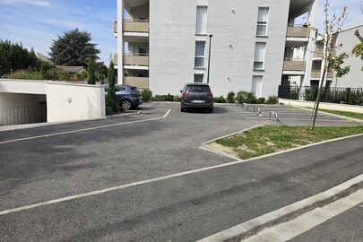 Parking Jardin et jeu Paul Camy - 7 rue de la Montjoie - Tournefeuille