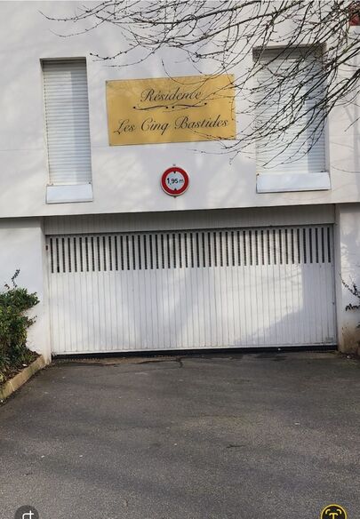 Parking Parc Jules Vallès - 203 rue Champollion - Évry