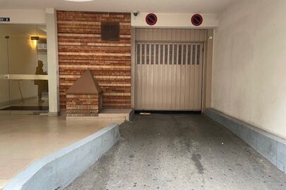 Vignette parking Métro Charles Michels - 8 rue de L'Église - Paris 15