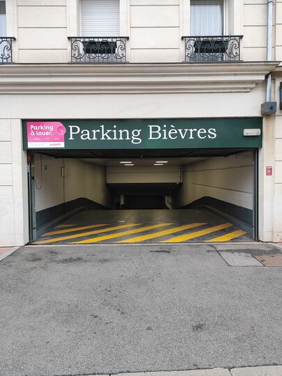 Parking Plessis Piquet - rue de Bièvres - Clamart