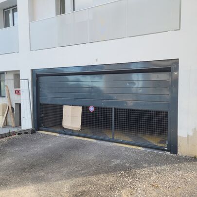 Parking 16 rue Gaston Berger - place 177