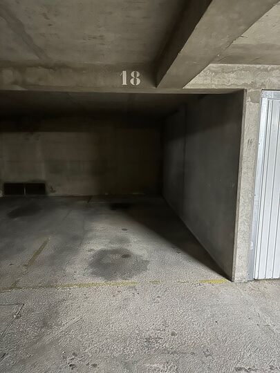 Parking 2 Bis rue Moufle