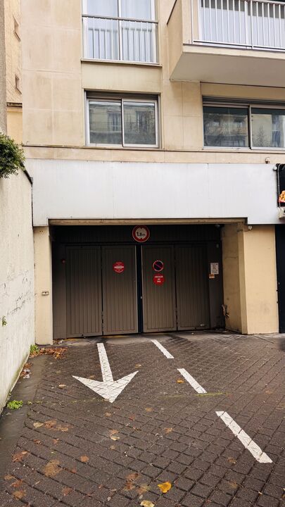 Parking 64 rue de Vouillé - Métro Plaisance