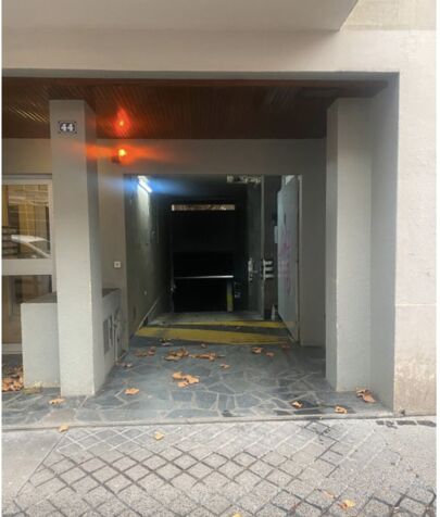 Parking 44 rue Manin