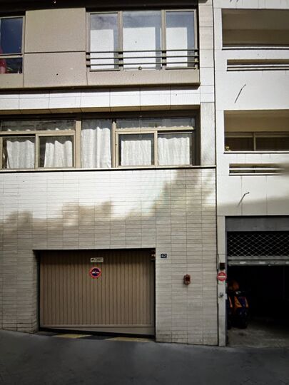 Parking 42 rue Eugène Oudiné