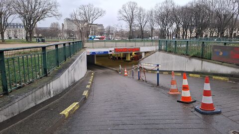 Parking Ambassade d'Autriche - 32 rue Fabert - Paris 7